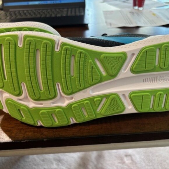 Brooks Ghost Max 1 - Picture 4 of 9